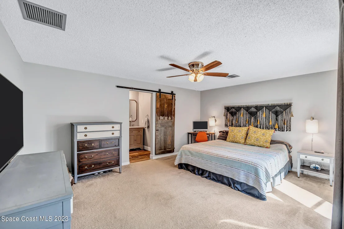 Photo of 245 Applewood Circle
