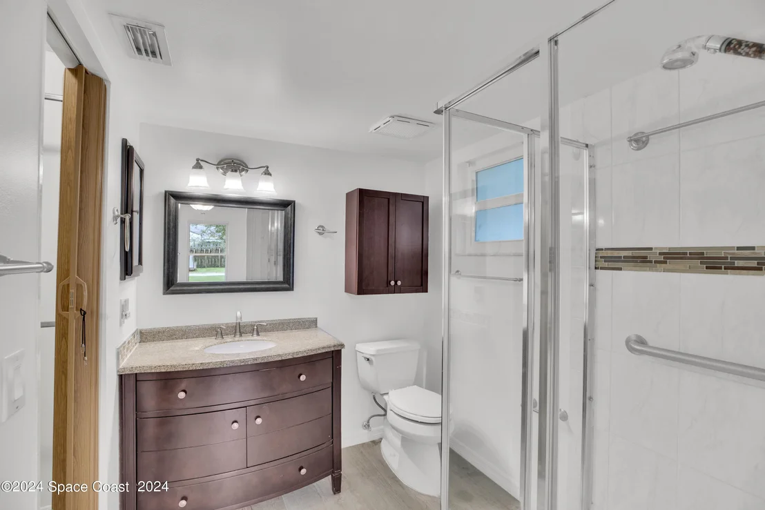 Photo of 4550 Robert Street
