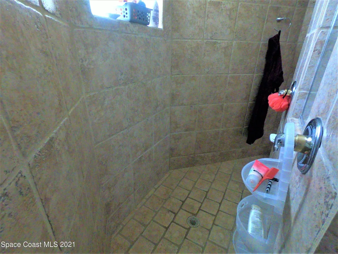 Photo of 1035 Starling Way
