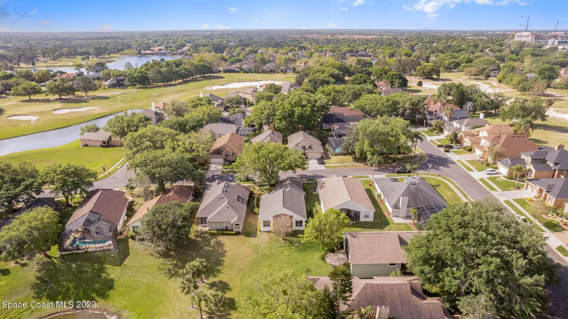 Photo of 484 Arrowmount Place