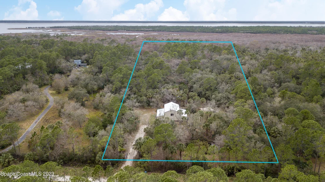 Photo of 1370 Gopher Slough Road