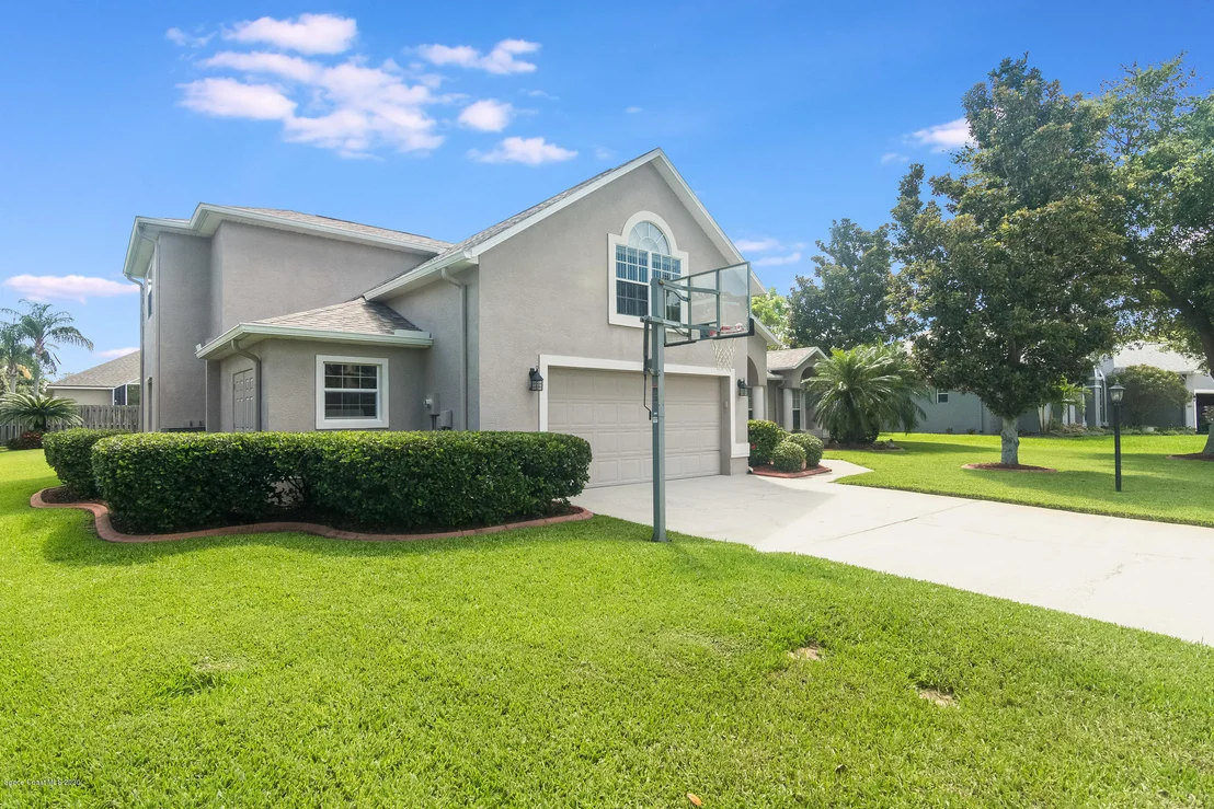 Photo of 5755 Sheffield Place