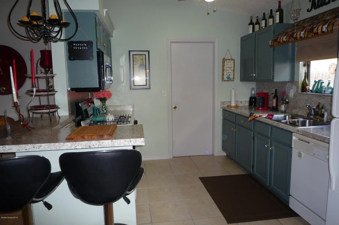Photo of 7237 Hammock Lakes Drive