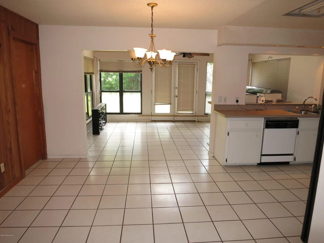 Photo of 146 Harris Boulevard