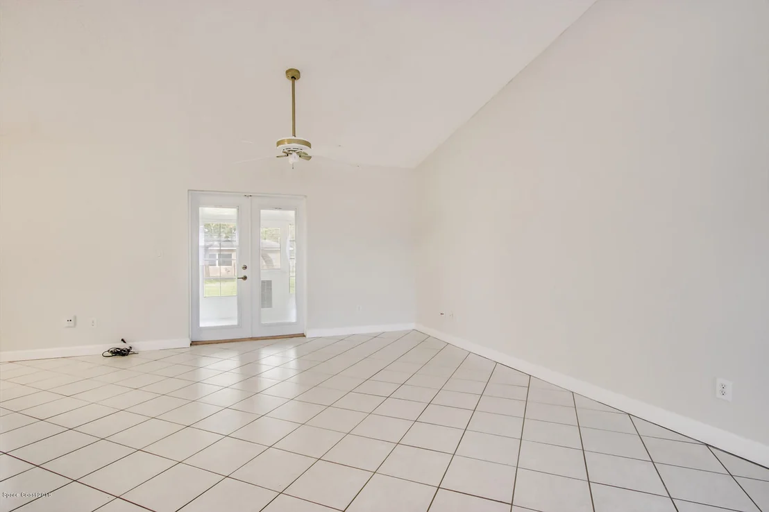 Photo of 4790 Chicago Street
