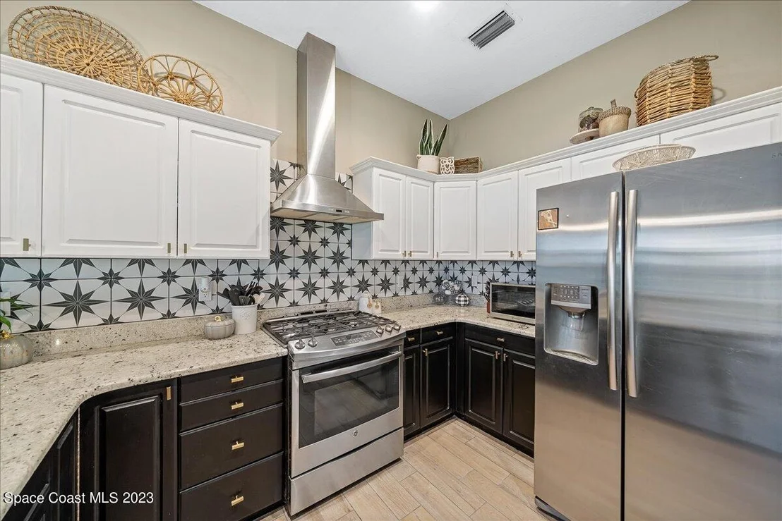 Photo of 767 Thrasher Drive