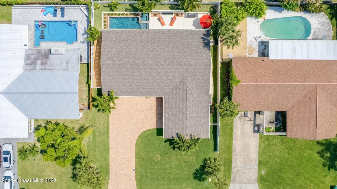 Photo of 340 Dorset Drive