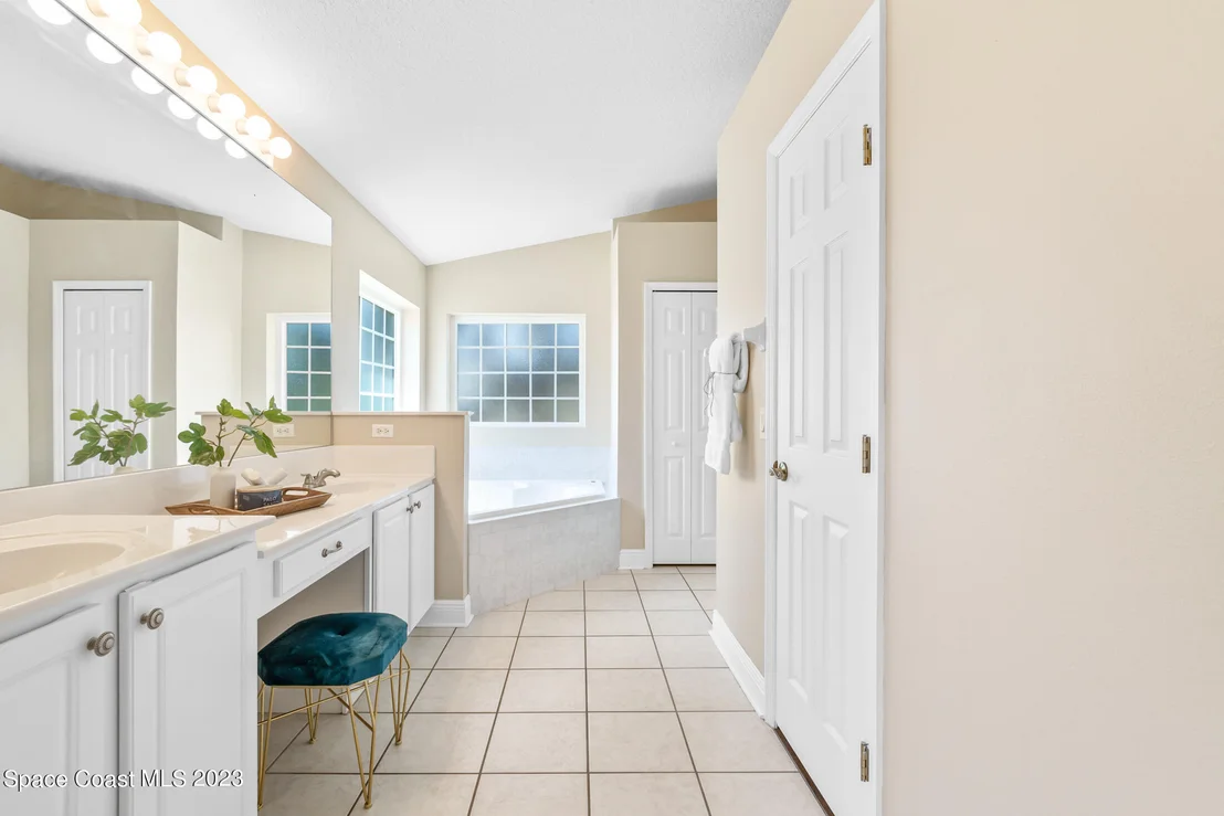 Photo of 4040 Estancia Way