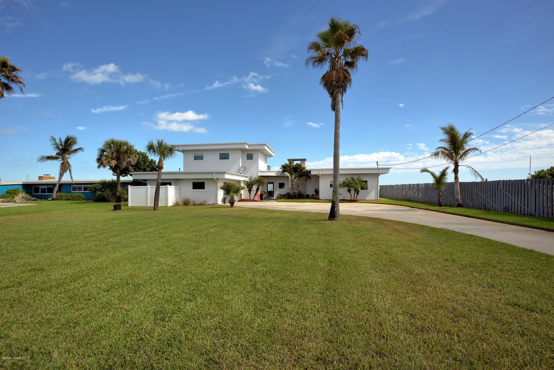 Photo of 1945 N Highway A1a N
