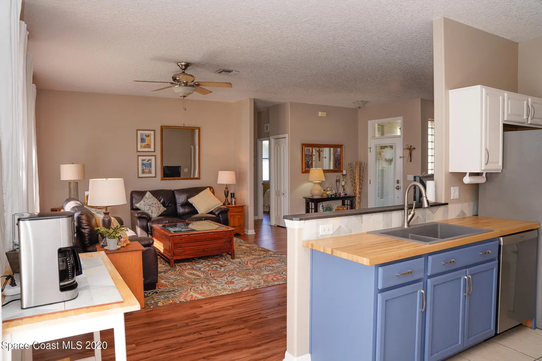 Photo of 2134 Pumpkin Place NE