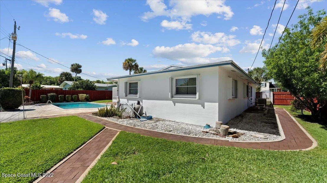Photo of 3510 W Roundtree Drive