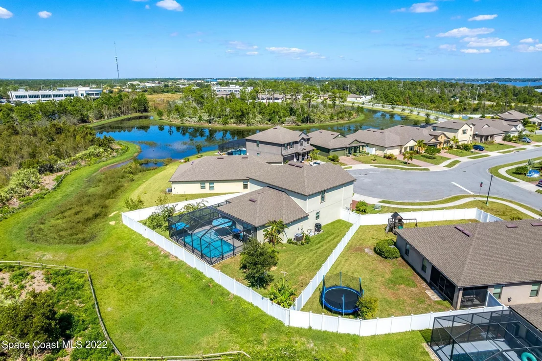 Photo of 982 Peta Way