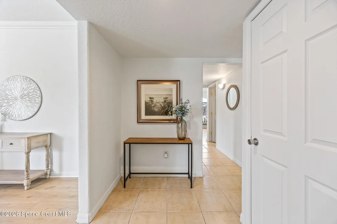 Photo of 777 James Circle NE