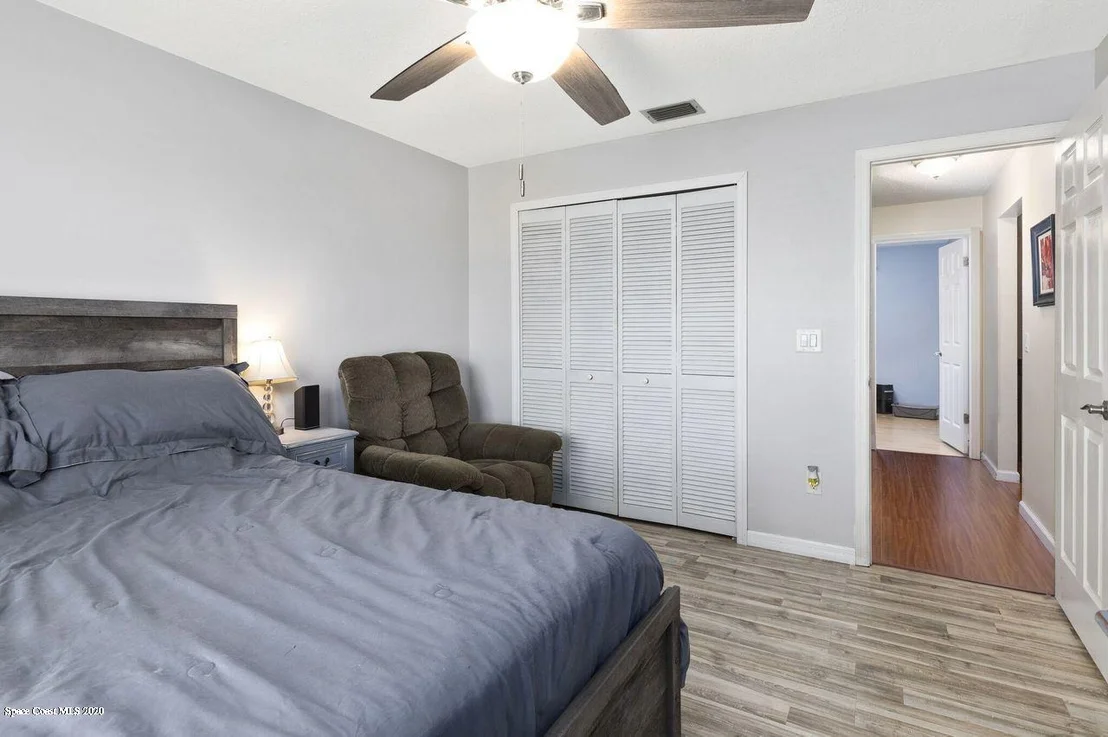 Photo of 823 Levitt Parkway