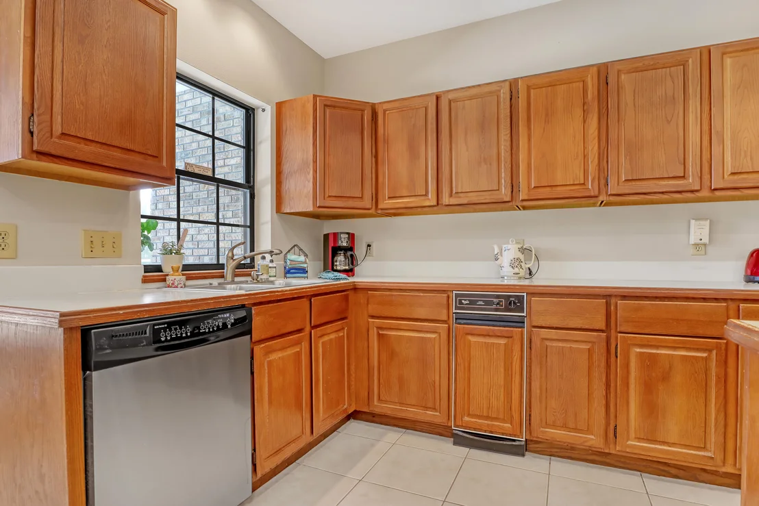 Photo of 561 Nightingale Drive