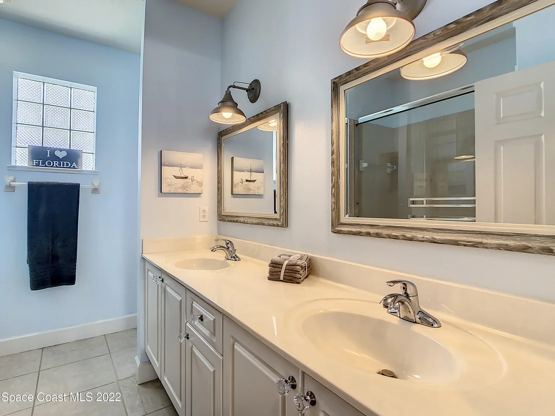 Photo of 862 Thrasher Drive