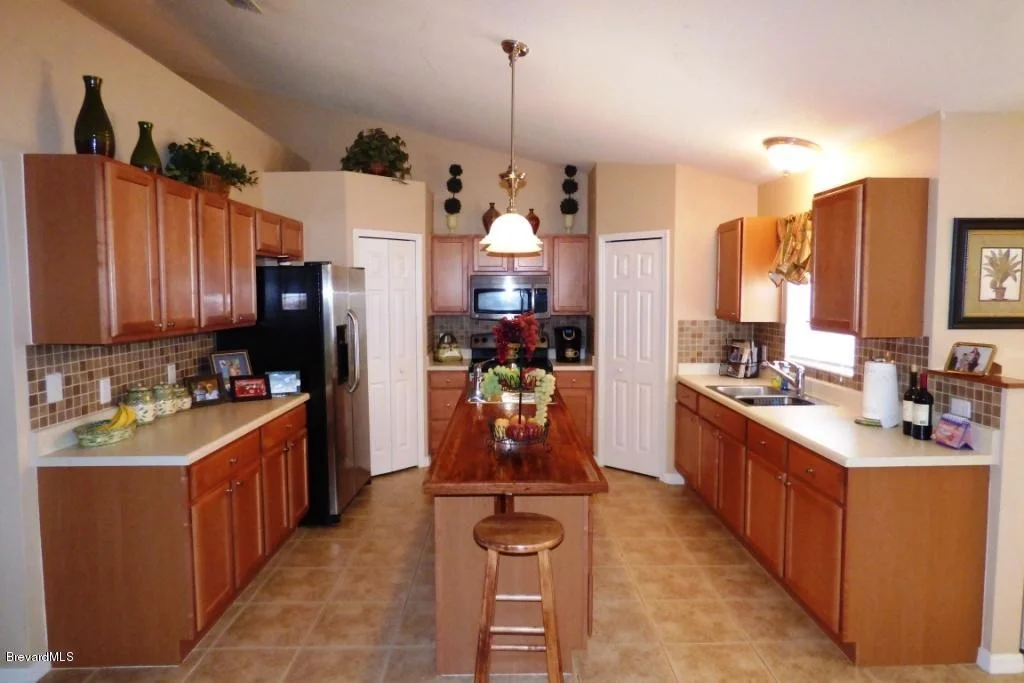 Photo of 930 SE Sable Circle