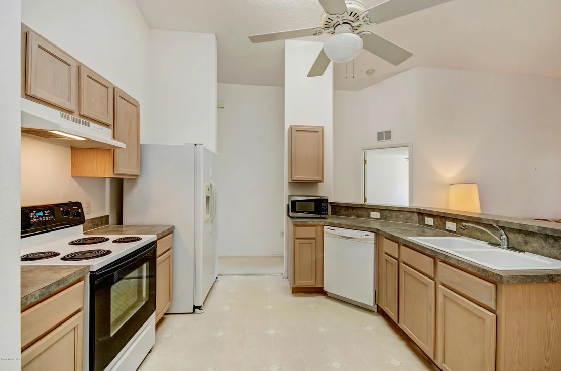 Photo of 1124 Sedgewood Circle