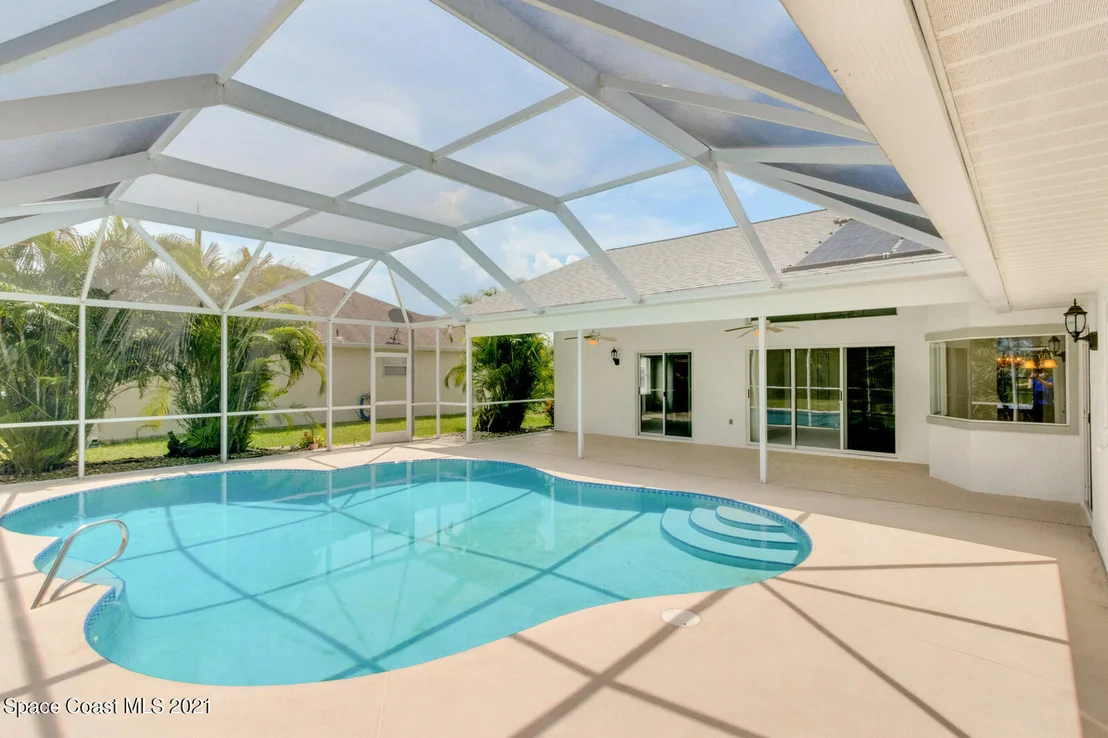 Photo of 461 Kimberly Drive