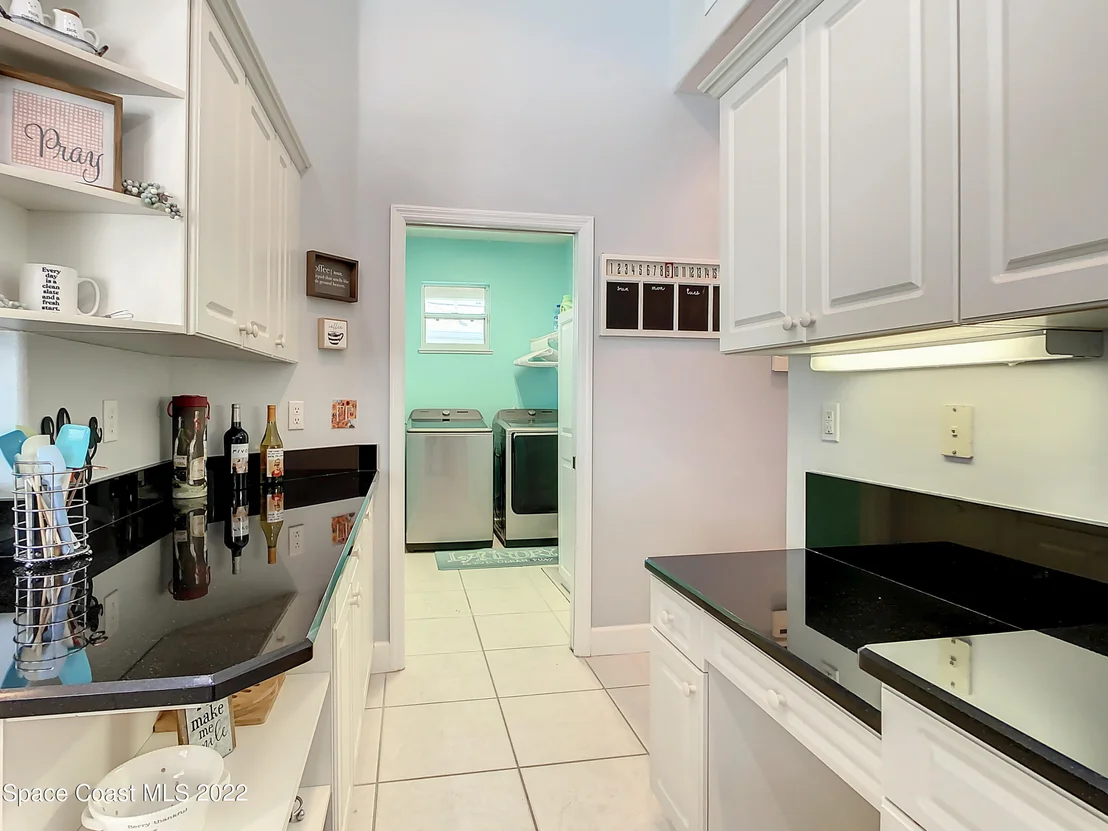 Photo of 862 Thrasher Drive