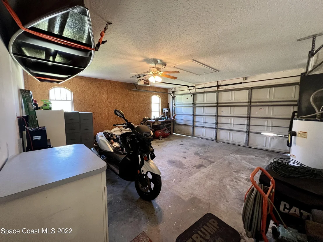 Photo of 6553 Cedar Avenue