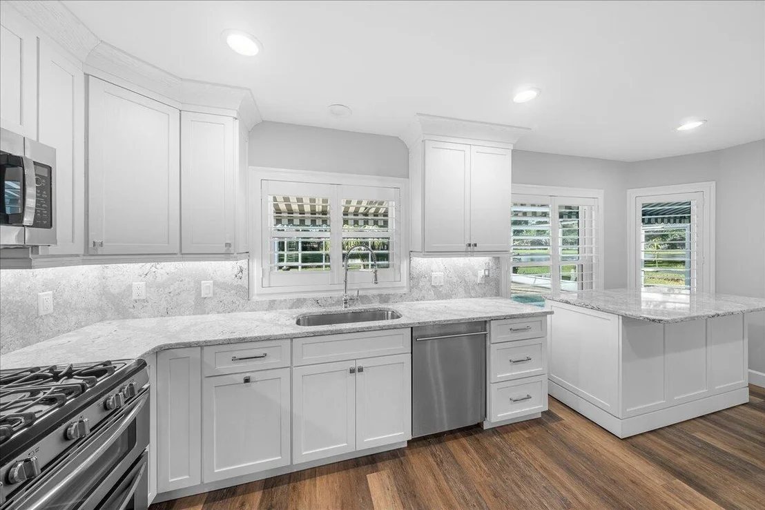 Photo of 3947 Saint Armens Circle