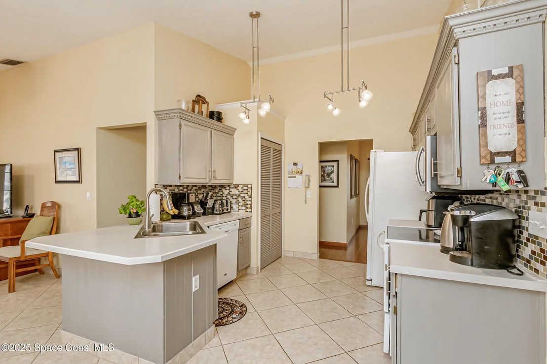 Photo of 912 S South Fork Circle