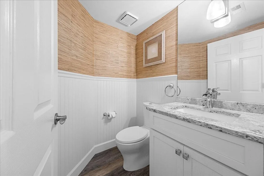 Photo of 3947 Saint Armens Circle