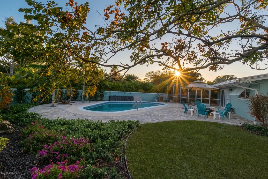 Photo of 905 Magnolia Drive