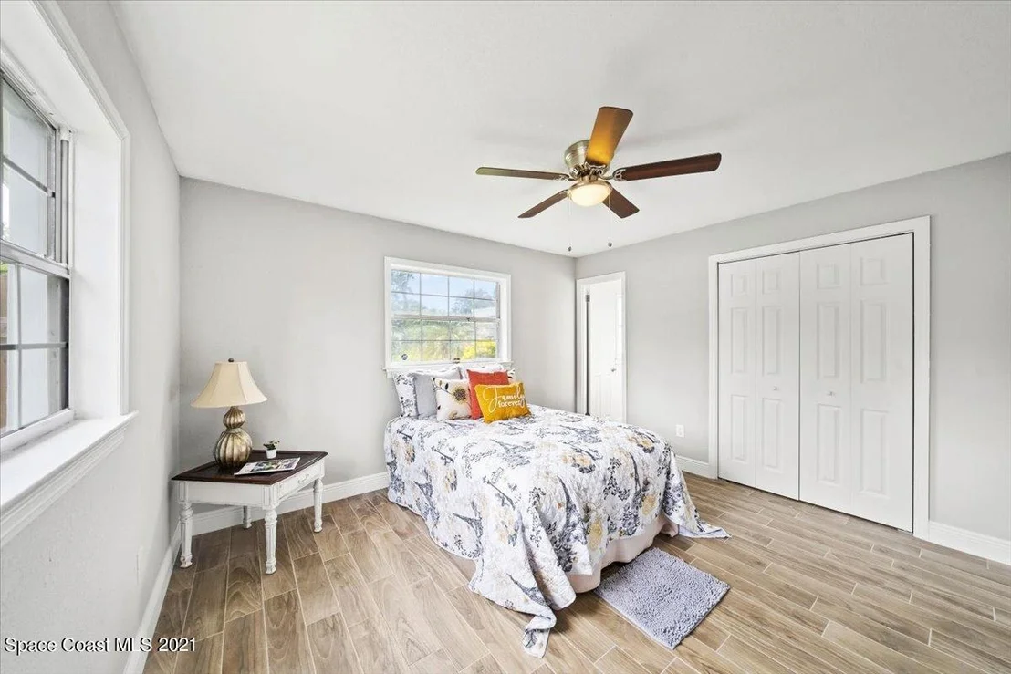Photo of 900 Temple Drive