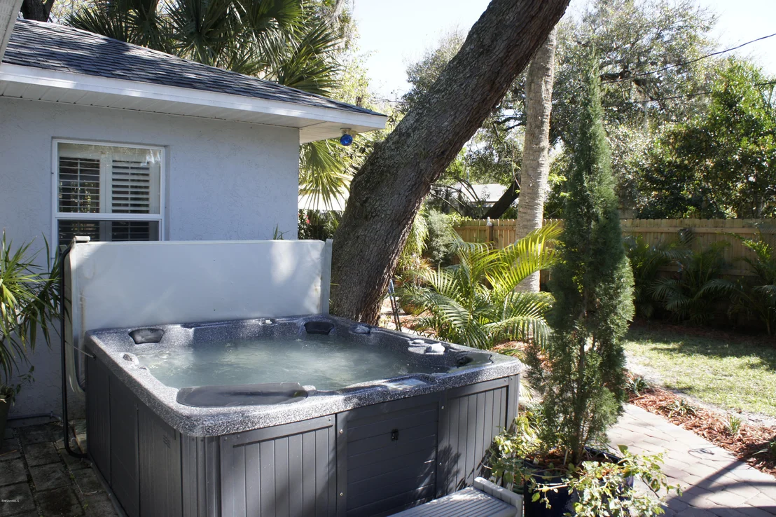 Photo of 555 Old Oak Street