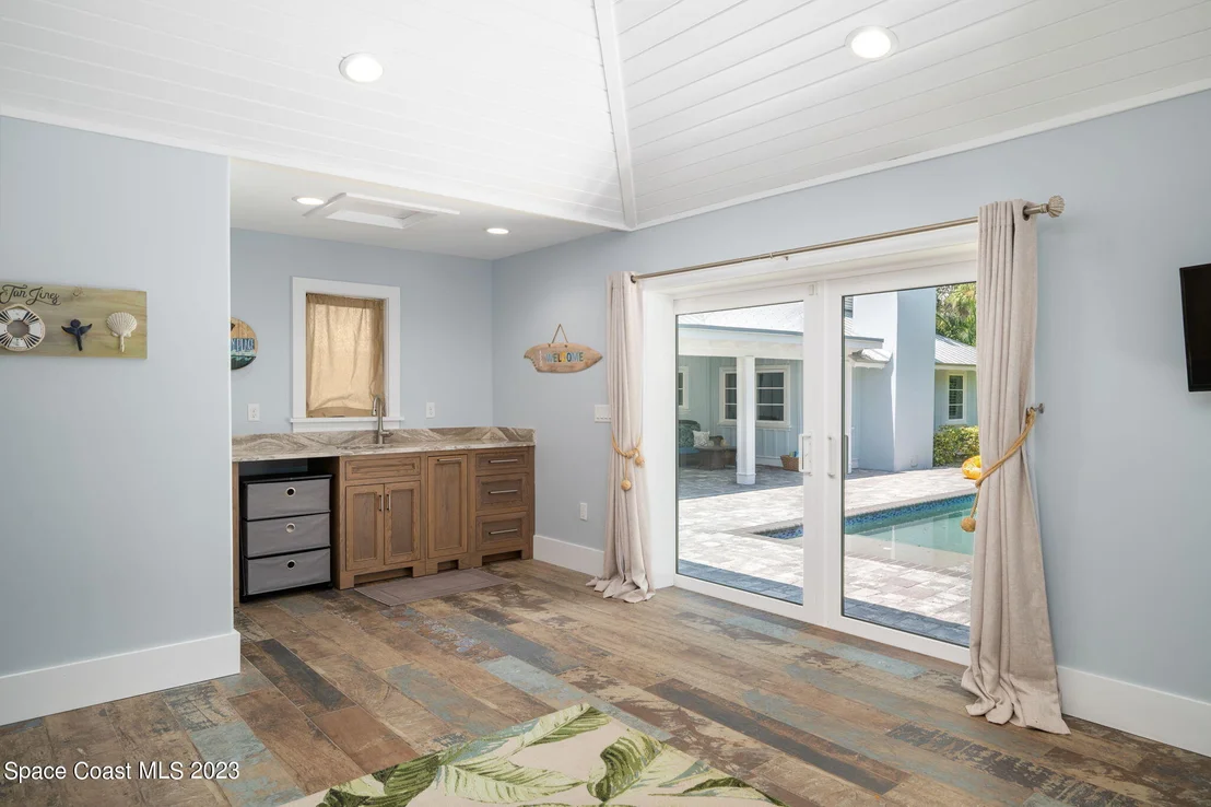 Photo of 755 Cypress Road