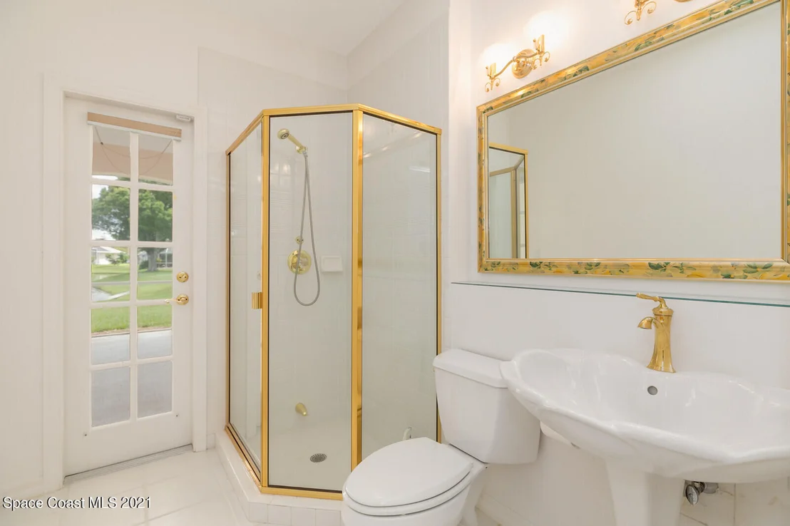 Photo of 476 Kimberly Drive