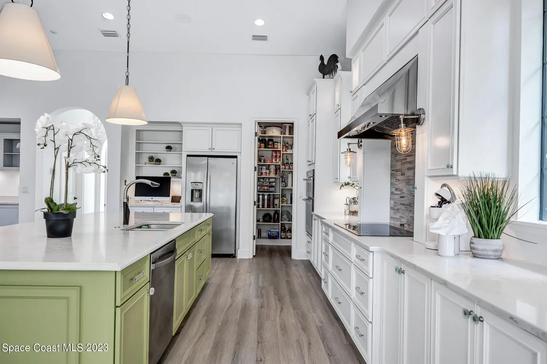 Photo of 184 Whaler Drive