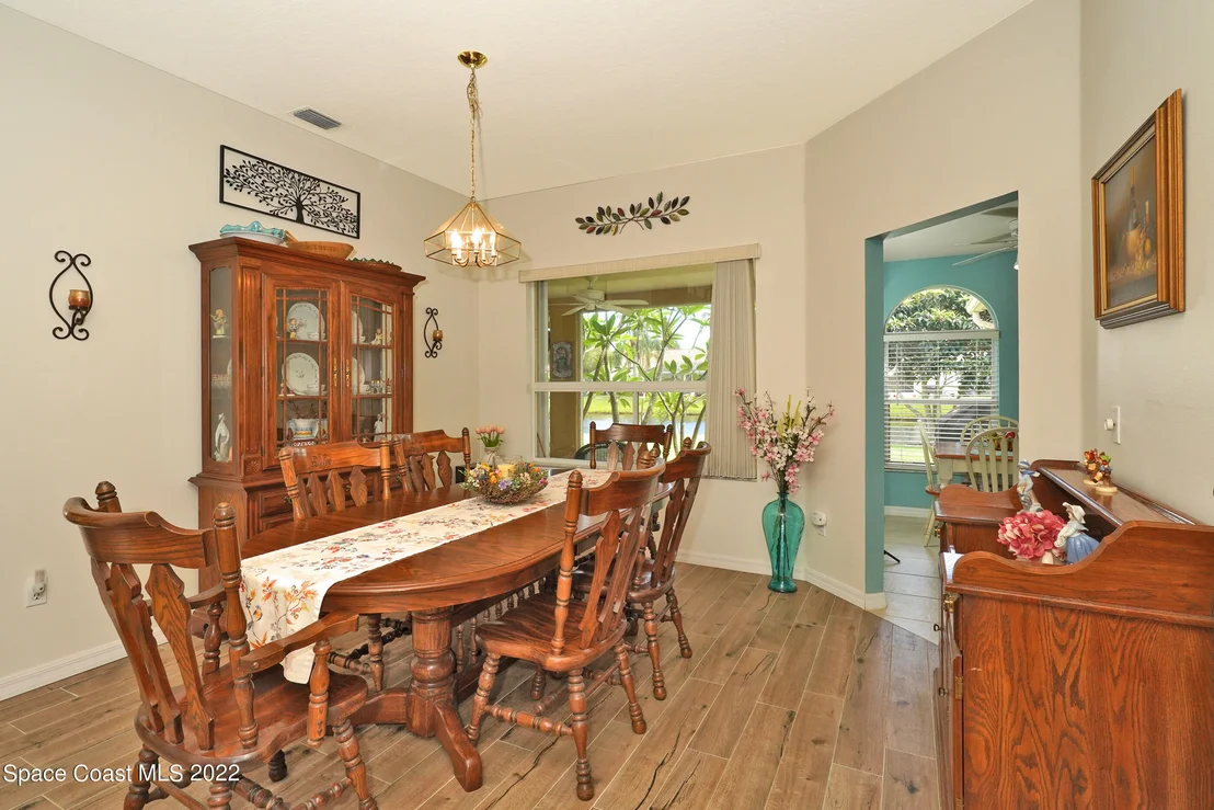 Photo of 1005 Pelican Lane