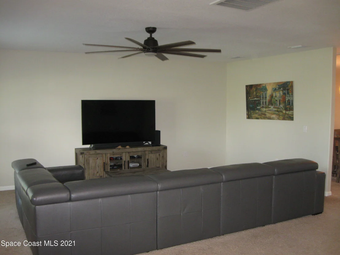 Photo of 451 Trymore Drive SE