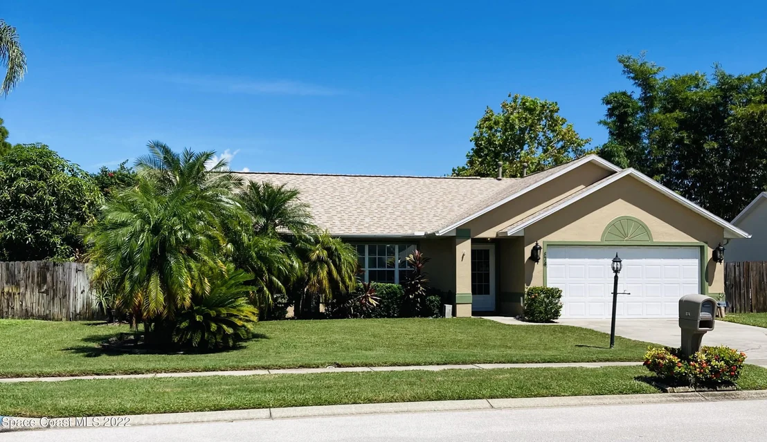 Photo of 874 Brookview Lane