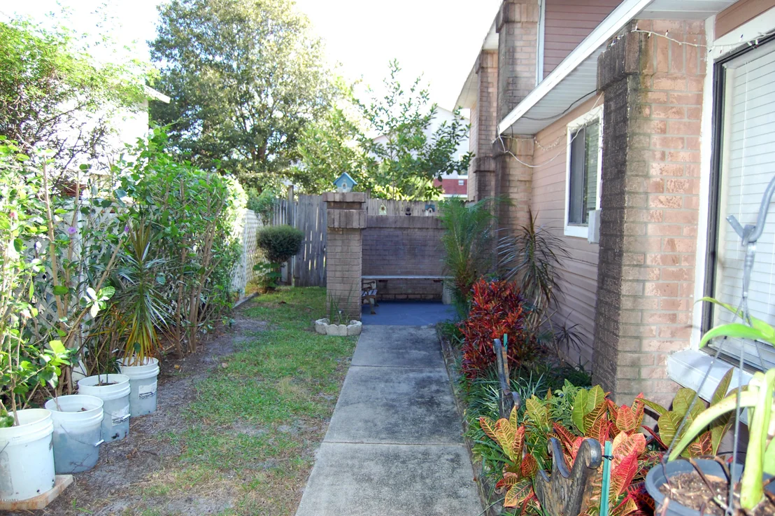 Photo of 762 White Pine Avenue
