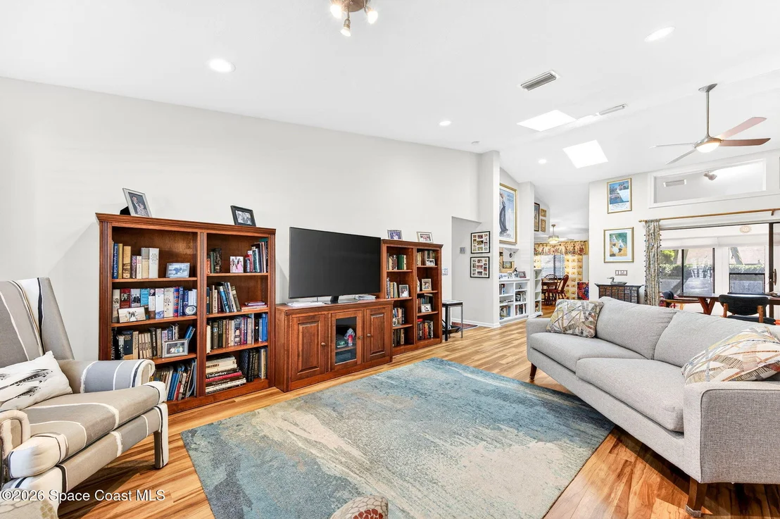 Photo of 1825 Fox Bay Drive