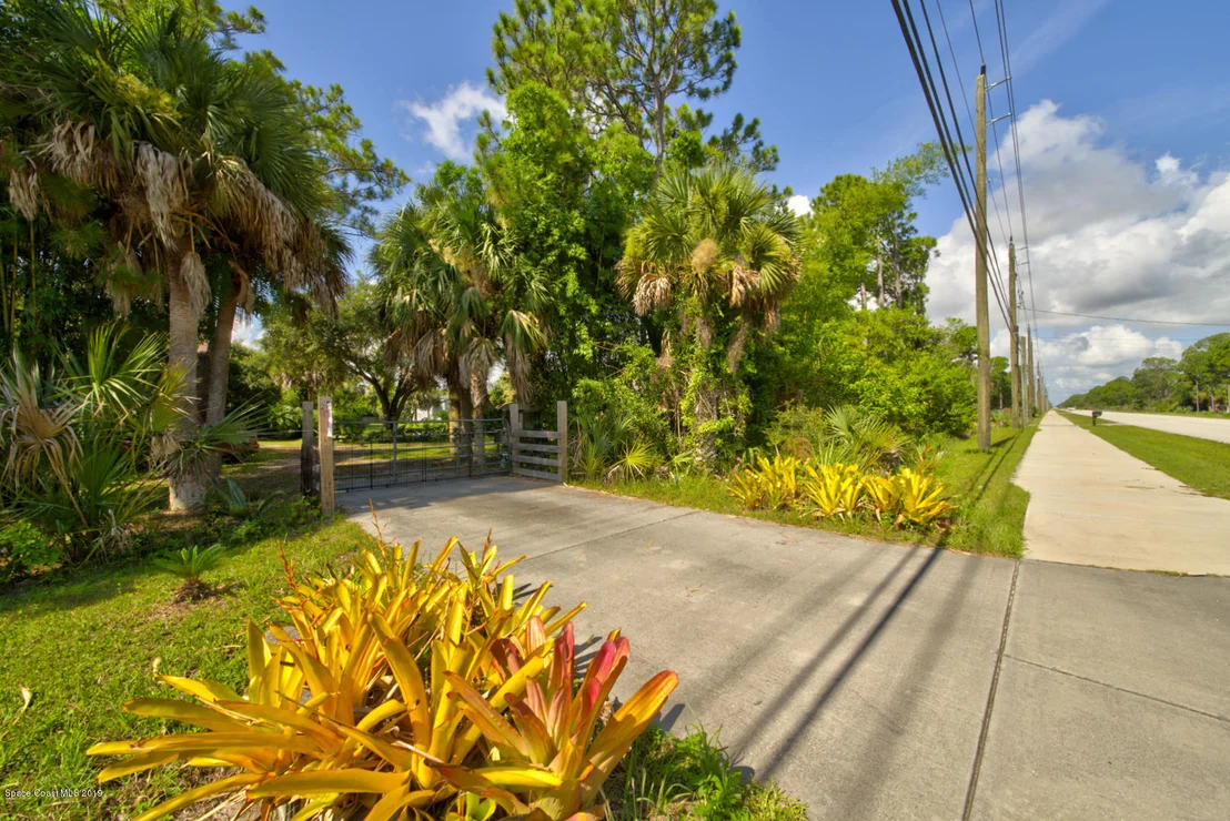 Photo of 3315 Grant Road
