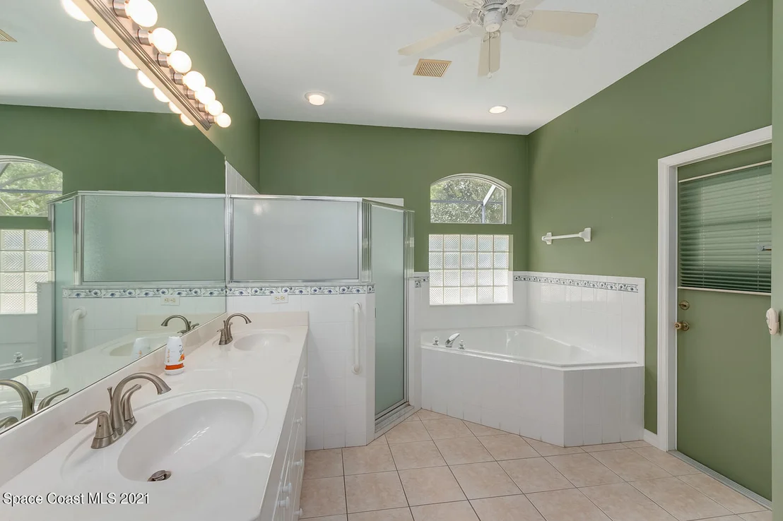 Photo of 1784 Ficus Point Drive