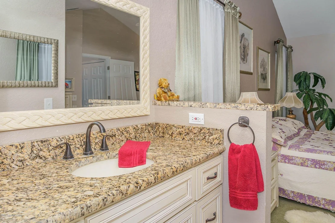 Photo of 857 Spirea Drive