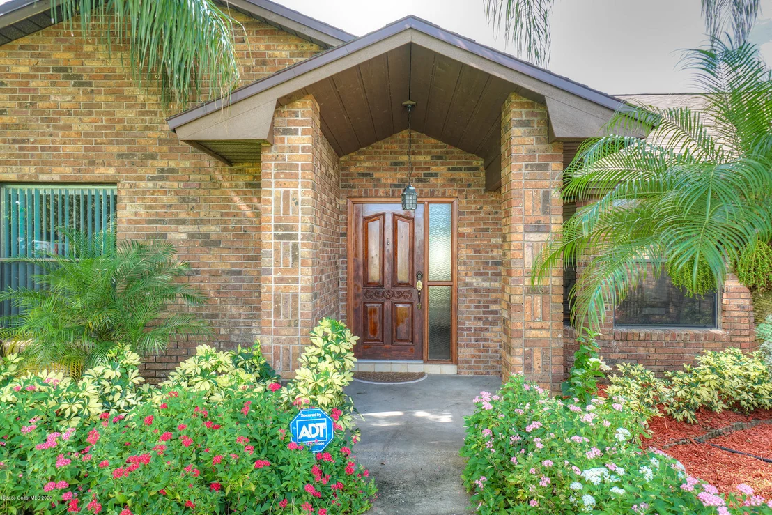 Photo of 1380 Silver Lake Drive