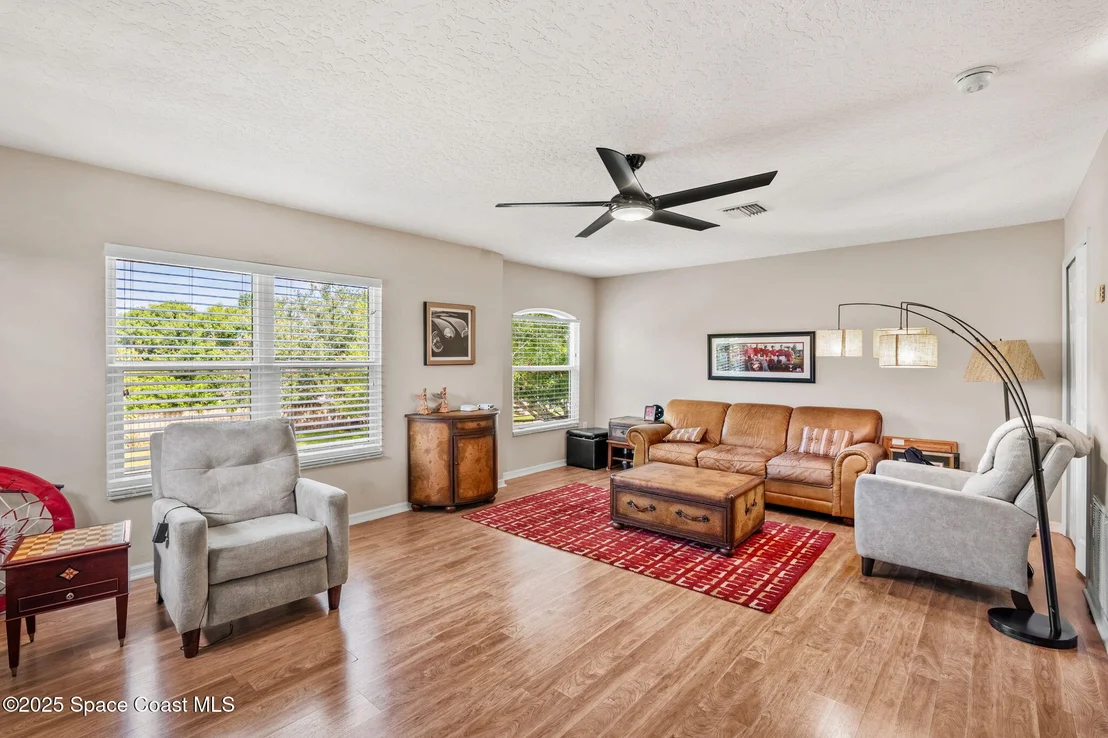 Photo of 5837 Arlington Circle