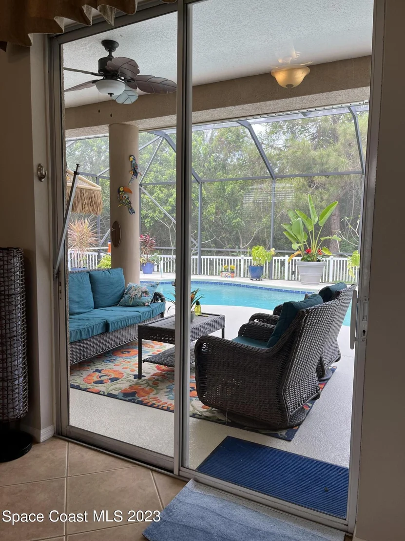 Photo of 1661 Whitman Drive