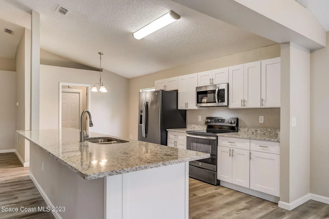 Photo of 520 Wickham Lakes Drive