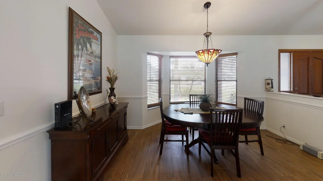 Photo of 1380 Silver Lake Drive