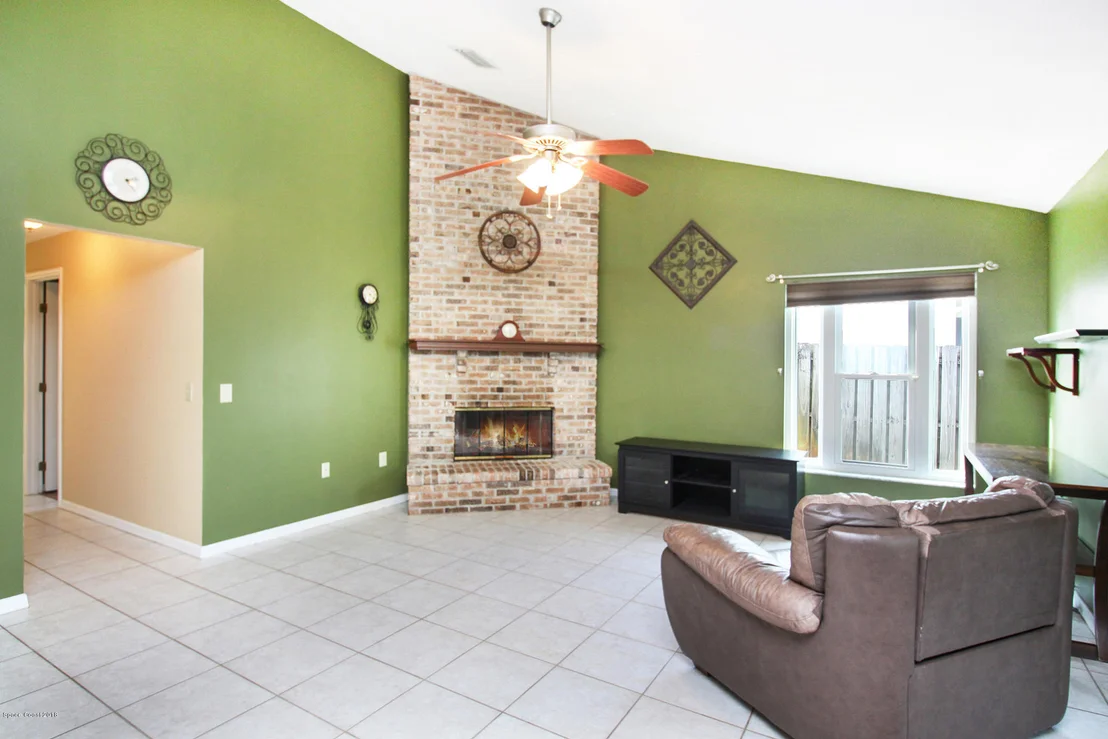 Photo of 922 Jamestown Drive