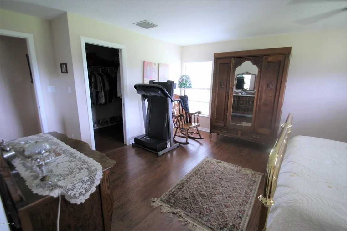 Photo of 2720 Weber Road