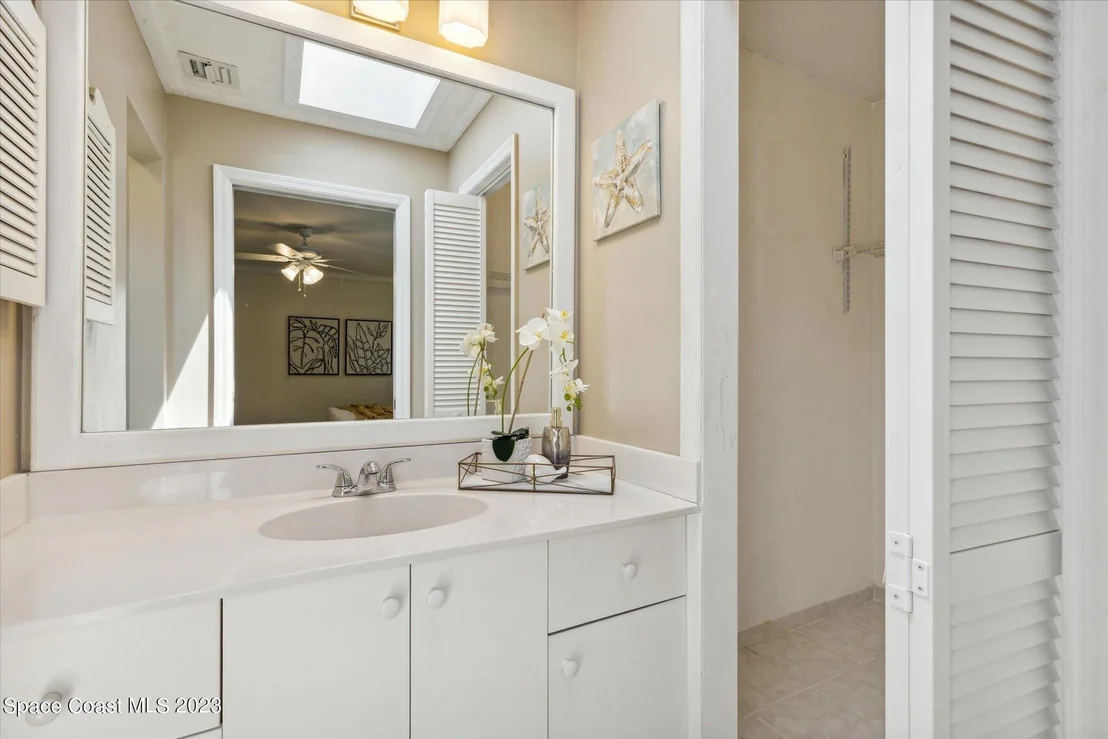 Photo of 468 Tulip Drive